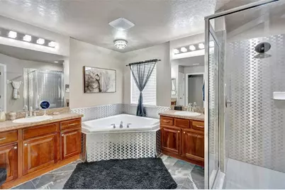 6932 Gray Catbird Loop, Wesley Chapel, FL 33545 - Photo 12