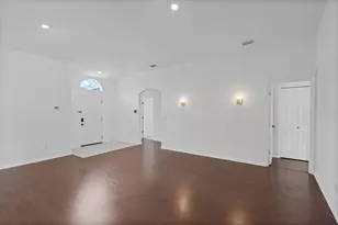 307 Balmoral Ct, Davenport, FL 33896 - Photo 4