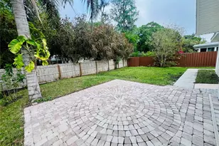 801 Leeward Way, Palm Harbor, FL 34685 - Photo 4