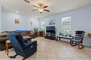 6834 Habitat Dr, Harmony, FL 34773 - Photo 6