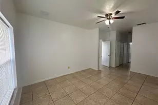 2723 Star Grass Cir, Kissimmee, FL 34746 - Photo 10