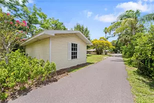 2571 Ames Haven Rd, Kissimmee, FL 34744 - Photo 64