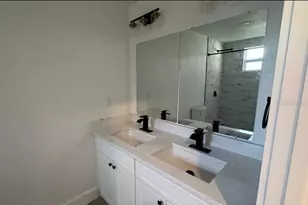 8150 Sun Vista Way, Orlando, FL 32822 - Photo 4