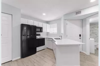 1908 Lake Atriums Circle #3, Orlando, FL 32839 - Photo 4