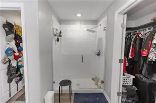 7412 Pearly Everlasting Ave, Tampa, FL 33619 - Photo 14