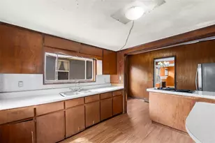 110 S 6th St, Haines City, FL 33844 - Photo 8