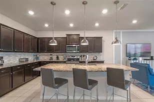 2260 Lelani Cir, Davenport, FL 33897 - Photo 10