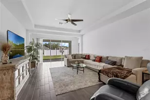 5229 Red Coral Cir, Mount Dora, FL 32757 - Photo 4