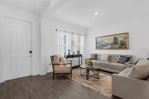 5229 Red Coral Cir, Mount Dora, FL 32757 - Photo 2