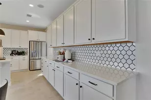 240 Flag Lilly Ln, Umatilla, FL 32784 - Photo 6