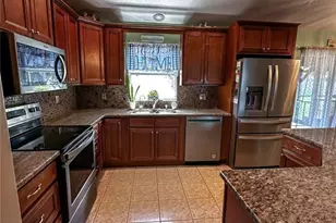 2333 Ainsworth Ave, Deltona, FL 32738 - Photo 4