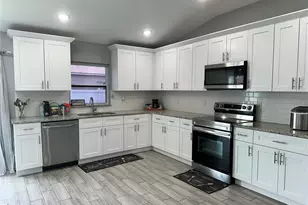 943 Derbyshire Dr, Kissimmee, FL 34758 - Photo 4