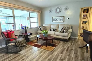 229 Raymond Ave, Frostproof, FL 33843 - Photo 2