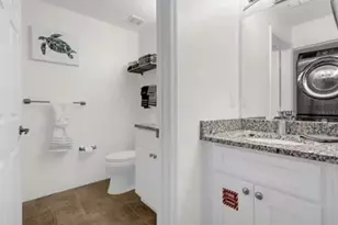 4015 Venetian Bay Dr, Kissimmee, FL 34741 - Photo 10