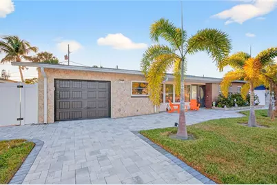 5235 40th Street S, Saint Petersburg, FL 33711 - Photo 2