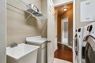 313 Santa Barbara Ln, Kissimmee, FL 34759 - Photo 34