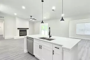 1528 W Powder Horn Rd, Titusville, FL 32796 - Photo 8