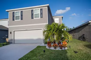 5175 Northern Flicker Dr, Saint Cloud, FL 34771 - Photo 2