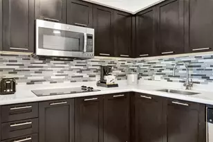 225 Celebration Pl, Kissimmee, FL 34747 - Photo 18