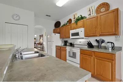 918 Highgate Park Boulevard, Davenport, FL 33897 - Photo 10