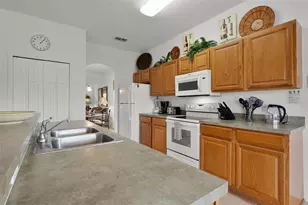 918 Highgate Park Blvd, Davenport, FL 33897 - Photo 10