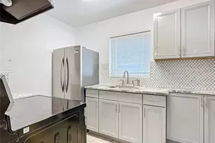 123 Tarawa St, Lakeland, FL 33805 - Photo 16