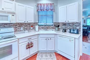 128 Rialto Rd, Kissimmee, FL 34759 - Photo 12