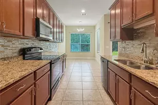 2864 Eastham Ln, Kissimmee, FL 34741 - Photo 10