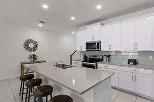 2186 Fleming Mist Pl, Kissimmee, FL 34747 - Photo 4