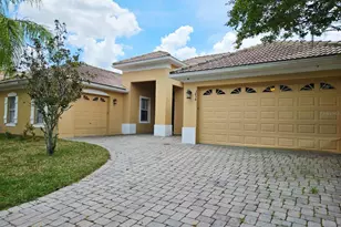 3834 Golden Feather Way, Kissimmee, FL 34746 - Photo 2
