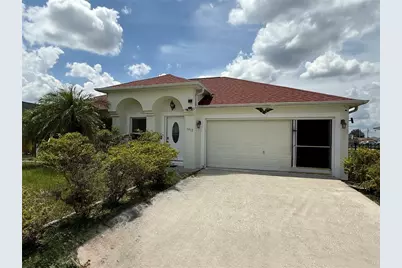 1912 Lakeview Place, Kissimmee, FL 34759 - Photo 2