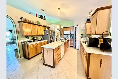 1912 Lakeview Place, Kissimmee, FL 34759 - Photo 6