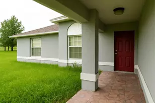 3175 Victoria Dr, Kissimmee, FL 34746 - Photo 2