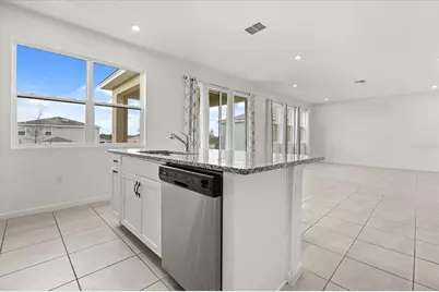 1051 Lakeshore Breeze Place, Kissimmee, FL 34747 - Photo 8