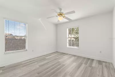 1073 Berkeley Dr, Kissimmee, FL 34744 - Photo 8