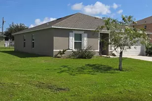 519 Hummingbird Ct, Poinciana, FL 34759 - Photo 2