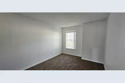 2836 Club Cortile Circle, Kissimmee, FL 34746 - Photo 4