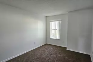 2836 Club Cortile Cir, Kissimmee, FL 34746 - Photo 4