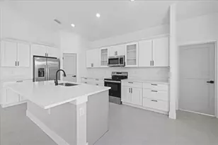 8181 Tecumseh Cir, Port Charlotte, FL 33981 - Photo 34