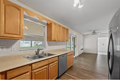 330 W 4th Street, Frostproof, FL 33843 - Photo 10