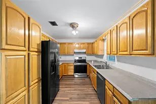 330 W 4th St, Frostproof, FL 33843 - Photo 8