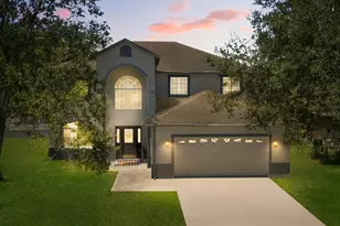 724 Tahiti Dr, Kissimmee, FL 34758 - Photo 1