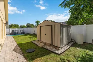 2419 Lancashire Ln, Kissimmee, FL 34743 - Photo 44