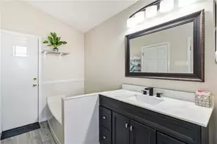 2419 Lancashire Ln, Kissimmee, FL 34743 - Photo 28