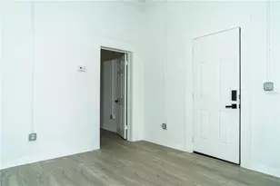 2906 W Chestnut St, Tampa, FL 33607 - Photo 6