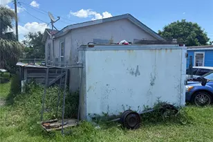 810 Person St, Kissimmee, FL 34741 - Photo 6