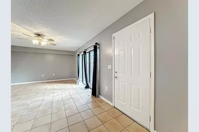 5252 Brook Court #240, Orlando, FL 32811 - Photo 6