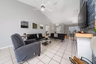 2805 Sweet Plum Ct, Kissimmee, FL 34747 - Photo 8