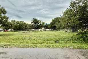 5585 Lake Lizzie Dr, Saint Cloud, FL 34771 - Photo 14