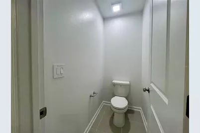 4700 Golden Knight Boulevard, Kissimmee, FL 34746 - Photo 14